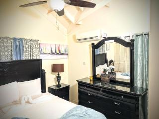 Sweet Holiday Haven - Ocho Rios - 7