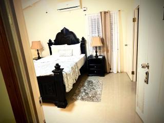 Sweet Holiday Haven - 5