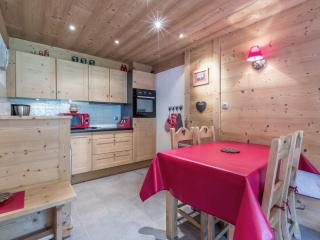 Appartement cosy avec cheminée, balcon sud, proche pistes et commerces - La Clusaz - FR-1-304-78 - 6