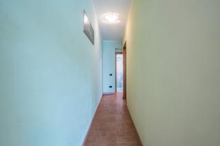 Bright Flat with Private parking! - 2