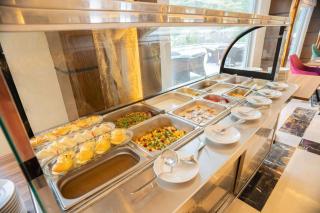 Ramada by Wyndham Murree Lower Topa Resort - Murree - 1
