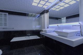 Las Palmas Smart Rooms - 8