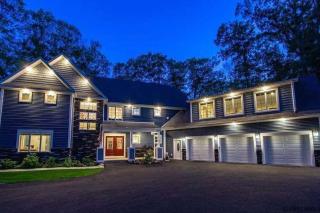 The Athena Hideaway - hottub, firepit, lake & racetrack - Saratoga Springs - 9