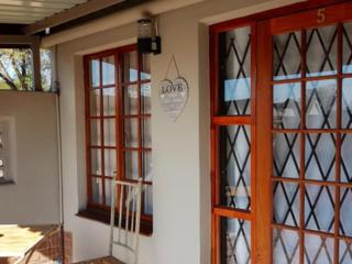 Stay at 12 Guesthouse and Selfcatering - Middelburg - 2