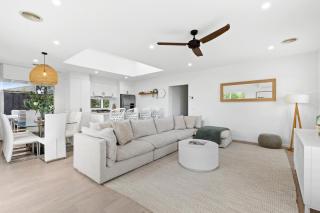 Hamptons Escape - Sleeps 9 - Torquay - 8