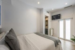 AmazINN Places Blasco de Garay 102 - Madrid - 3