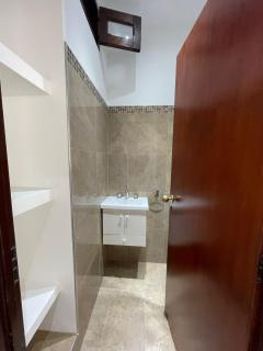 DEPARTAMENTO CASEROS, EXCELENTE UBICACION.- - 5