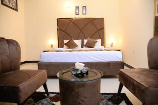 Go Room Hotel Lahore - Lahore - 2