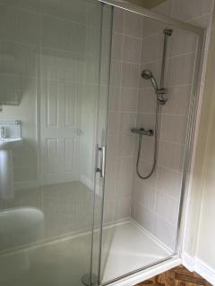 The Lodge at Salhouse - 9