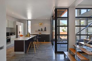 Rose - Luxury City living with views! - 5