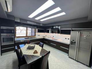 Manga Apartments 3+1 - Gjirokastër - 0