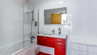 Luminous 2 BDR Apartment W/Pool by LovelyStay - 3