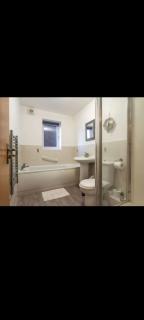 2 Bedroom Flat 2, Glasshoughton - Castleford - 3