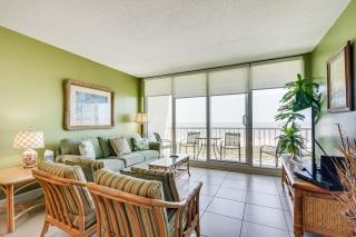 Galveston Getaway with Community Pool and Tennis Court - 7