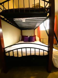 Spanish Style 3-bedroom Home with Hot Tub - 4