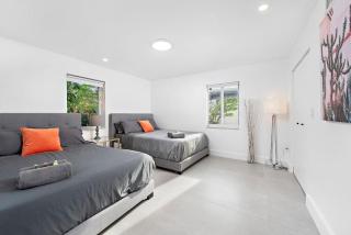 Beautiful Villa with heated pool Must seen! - Miami - 9