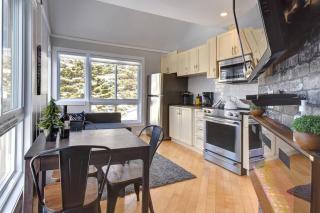 Cozy Chalet in the Mont Tremblant Ski Village - Mont-Tremblant - 7