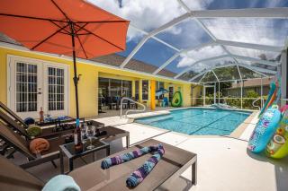 Heated pool, Waterfront- Villa Royal Palms Garden- Roelens Vacations - Cape Coral - 8