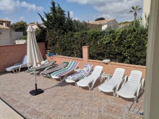 CHALET MUY CERCA DE LA PLAYA CON PISCINA PRIVADA - Orihuela Costa - 4