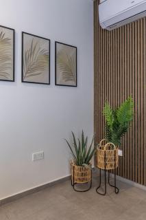 Heated Pool Luxury in Pembroke St Julians - Pembroke - 1