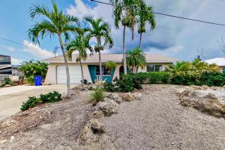 Rock N' Reel Boat House - Saint James City - 7