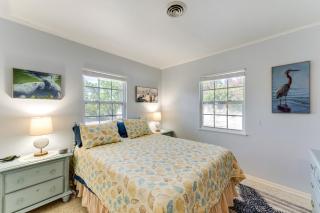 Pet-Friendly Venice Vacation Rental, 3 Mi to Beach - 1