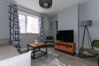 Centrally Located & Spacious 4BD House- St Kevin's - 2