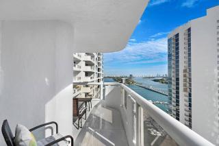 The Queen B! Water & Skyline Views - Renovated - Miami - 8