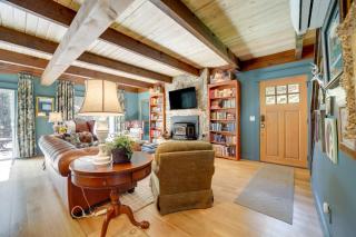 Enchanting Highlands Cottage with Pond and Waterfall - Highlands - 7