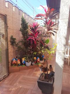 QUARTO EM CASA FAMILIAR - 2