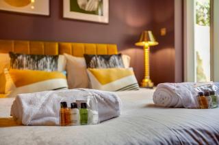 Earls Court Chic Flat in Prime Location - 3