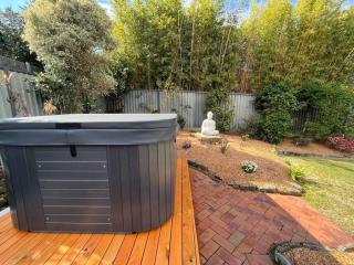 Charming Bayside Home - Burraneer - 1