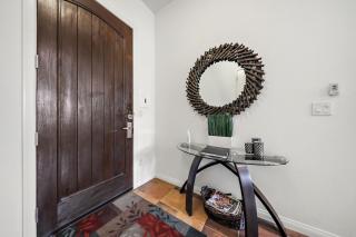 Luxurious Villa with Majestic Mountain View, 12 Pools, Spas, Ground Floor - La Quinta - 1