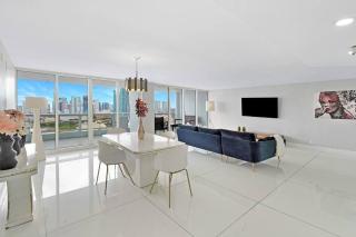 Enchanted! Miami Skyline & Water Views - Miami - 0