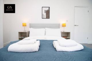 Perfect Four Bed House for Groups,Contractors,Relocations by Gurkha Stay in Cardiff with free WiFi - Cardiff - 9