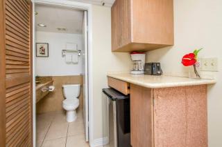 Palms Waikiki Hotel great location across beach PW925 - 4