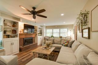 Charming Villisca Getaway with Screened Porch! - - 9