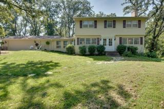 Charming Villisca Getaway with Screened Porch! - - 8