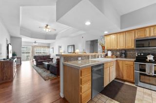 Green Mountain Grand Condo - 9