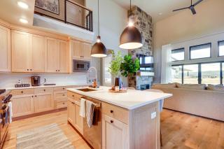 2 Mi to Deer Valley Resort Townhome with Hot Tub - Heber City - 1