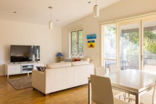 One Level at Broadbeach Inverloch - Inverloch - 9