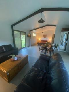 Halfway Creek Studio - - 7