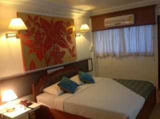 Highway Hotel - 7
