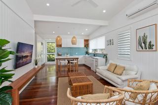 Oceanfront Beach House On Marine Parade - Kingscliff - 5