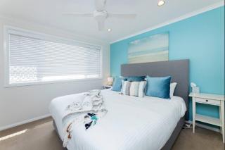 Coral Sands 2 - 6