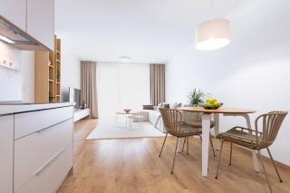 Apartmán Al-Garden s private garage parking free, 5 min pešo do centra - Košice - 1