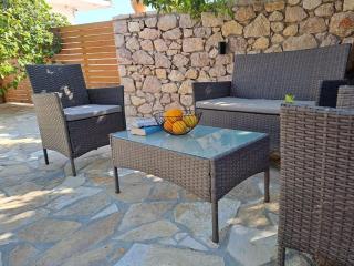 Cottage Leonidas - - 9
