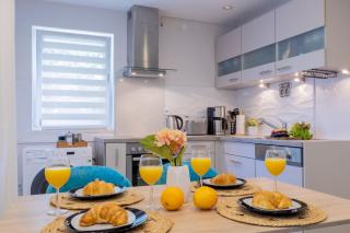 Design Apartment- 24h Self-Check-in - GONDWANA Park - bis 4 Pers - Parkplatz - WiFi - Balkon -Terrasse - In Weihernähe - Radwege - Schiffweiler - 9