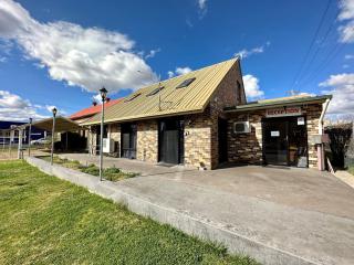 Charlesworth On The Park - Glen Innes - 1