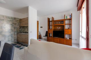 Quartu Sant'Elena - Roomy Apartment with Parking! - Su Forti - 5